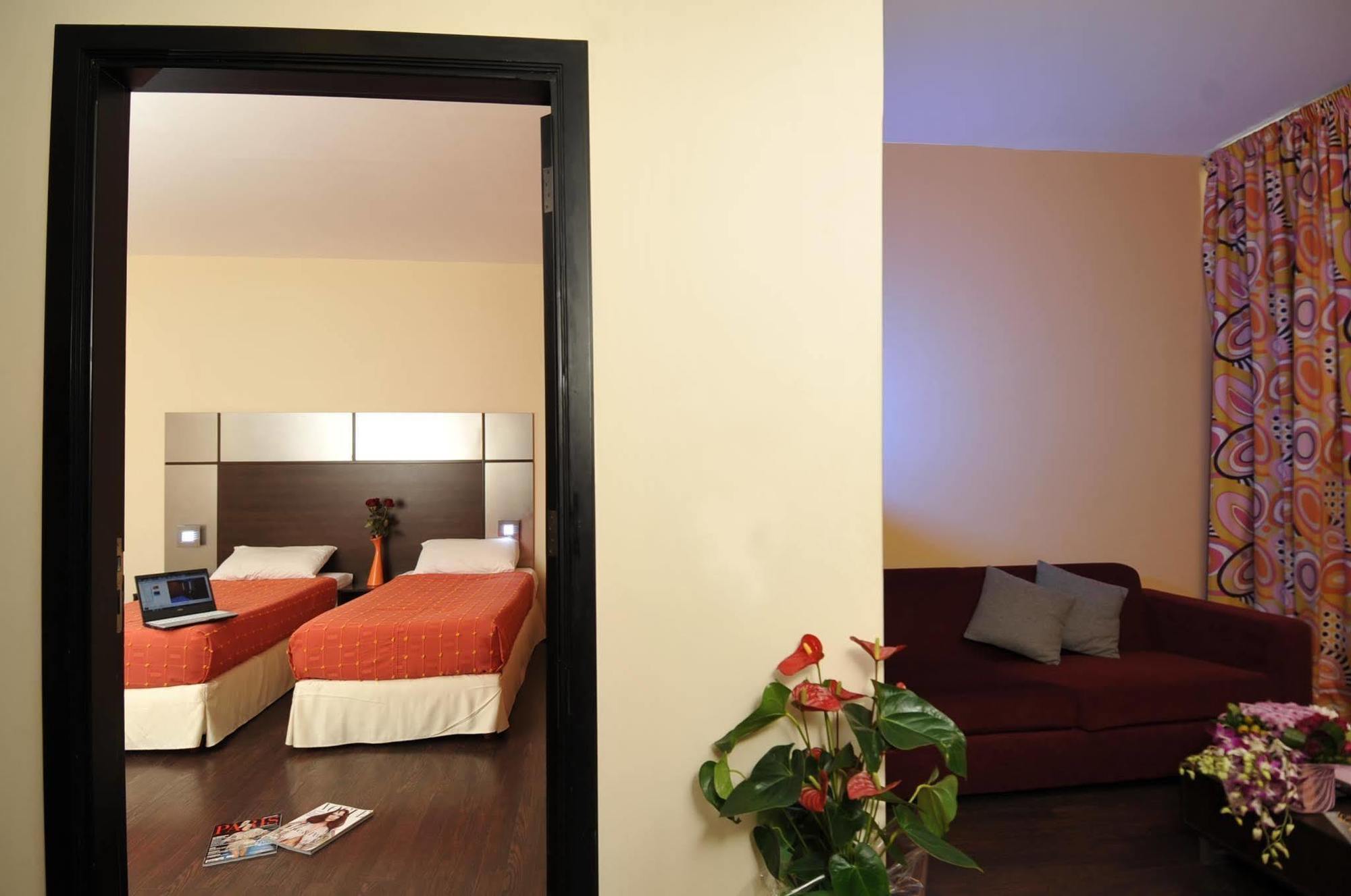 Suite Hotel Merlot - Beiroet Buitenkant foto