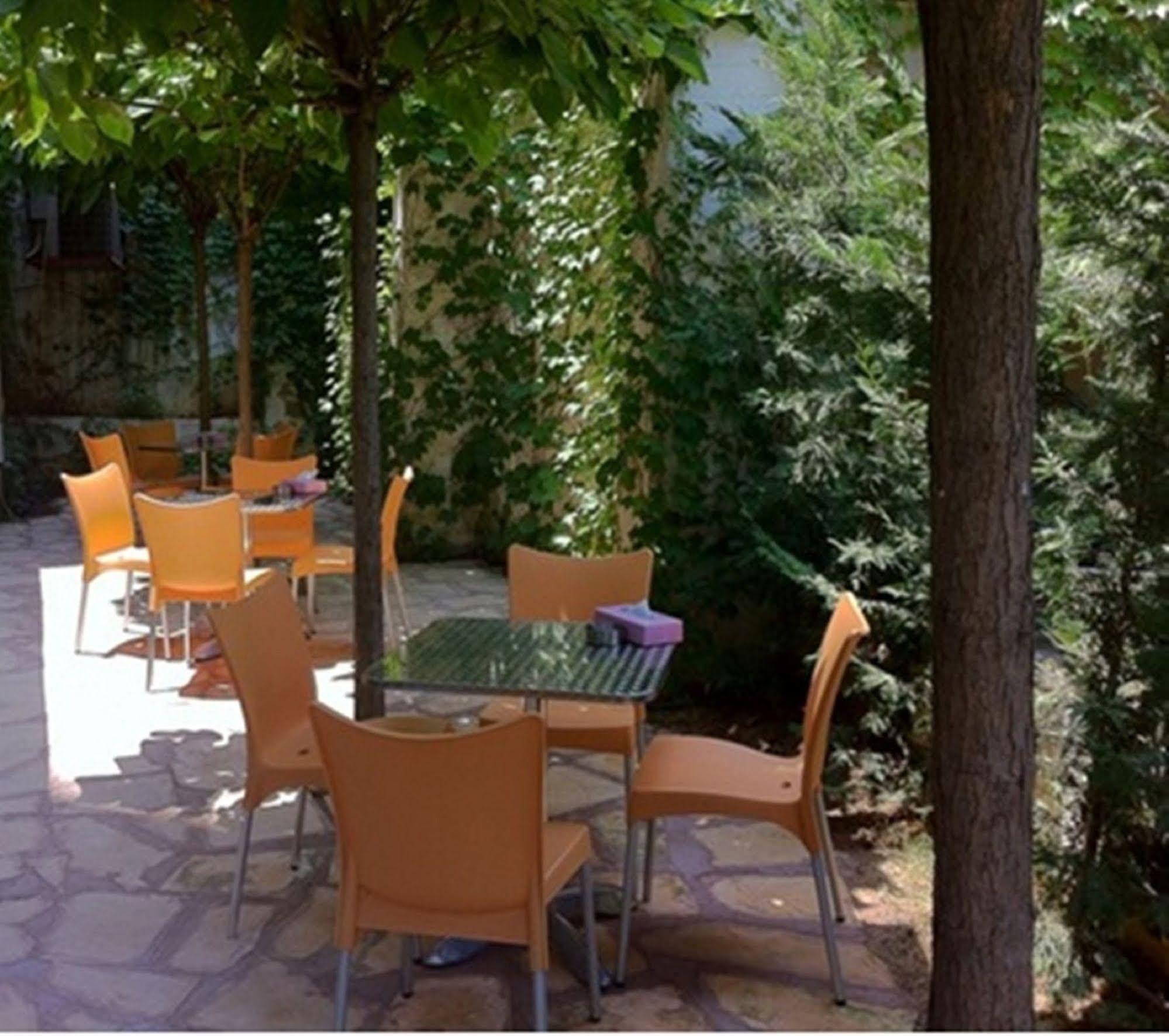 Suite Hotel Merlot - Beiroet Buitenkant foto